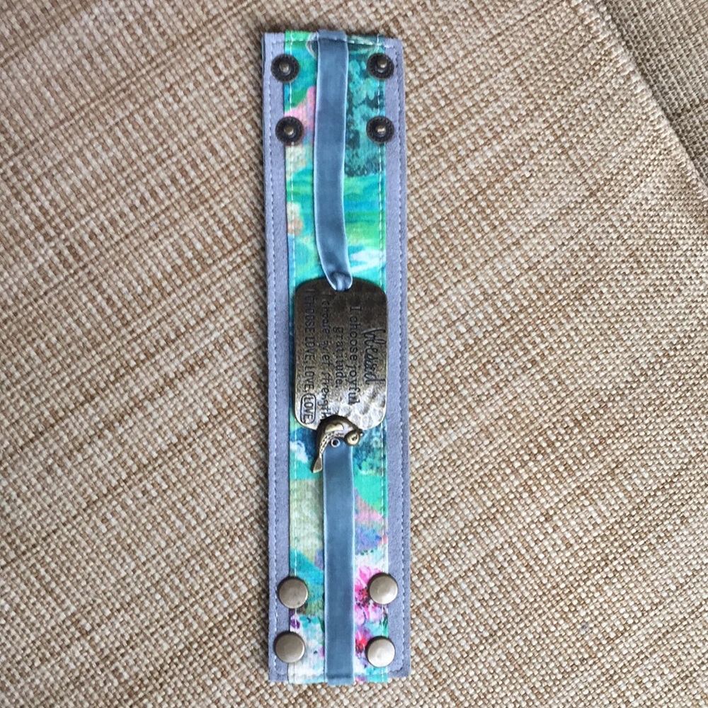 8” suede snap cuff bracelet